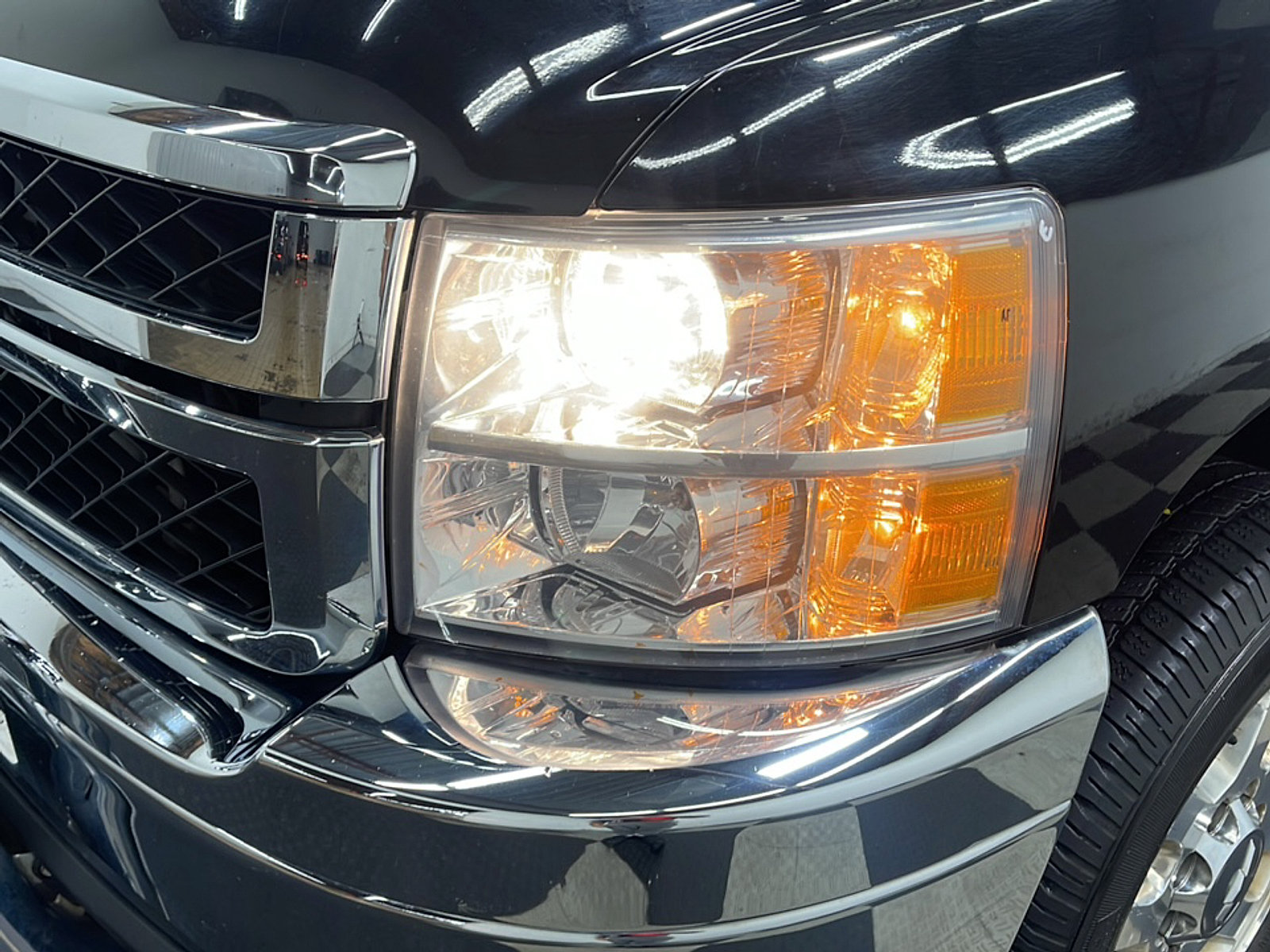 Used 2014 Chevrolet Silverado 2500 LT AWD/4WD image 23
