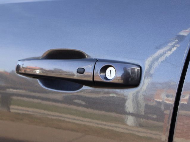 Used 2017 Dodge Durango R/T w/ Blacktop Package image 23