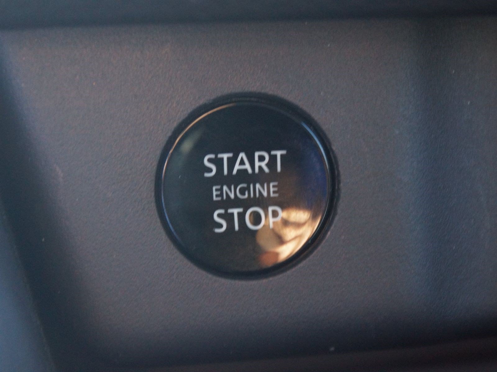 Used 2026 Nissan Rogue SV FWD image 7