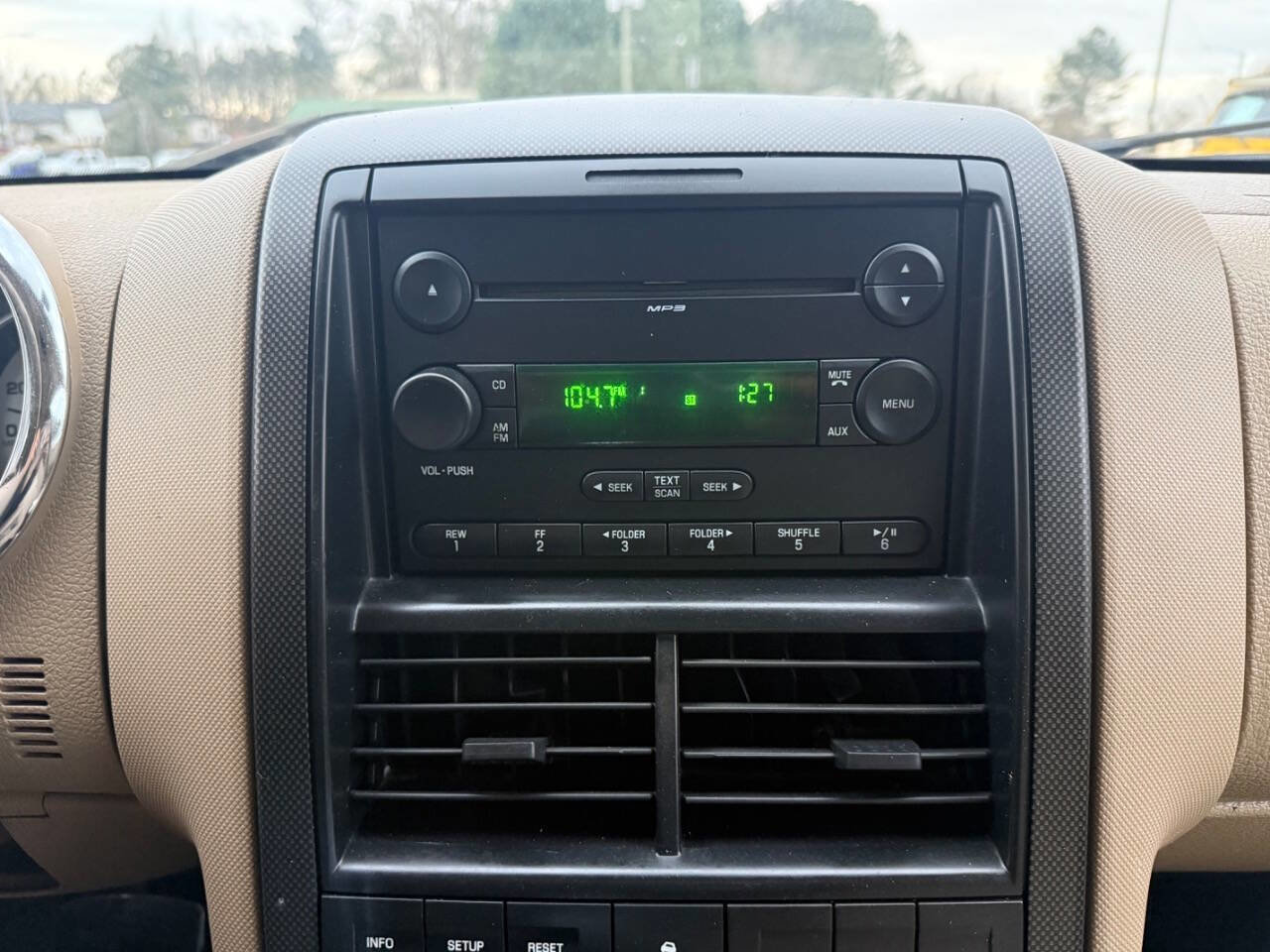 Used 2007 Ford Explorer Sport Trac Limited image 15