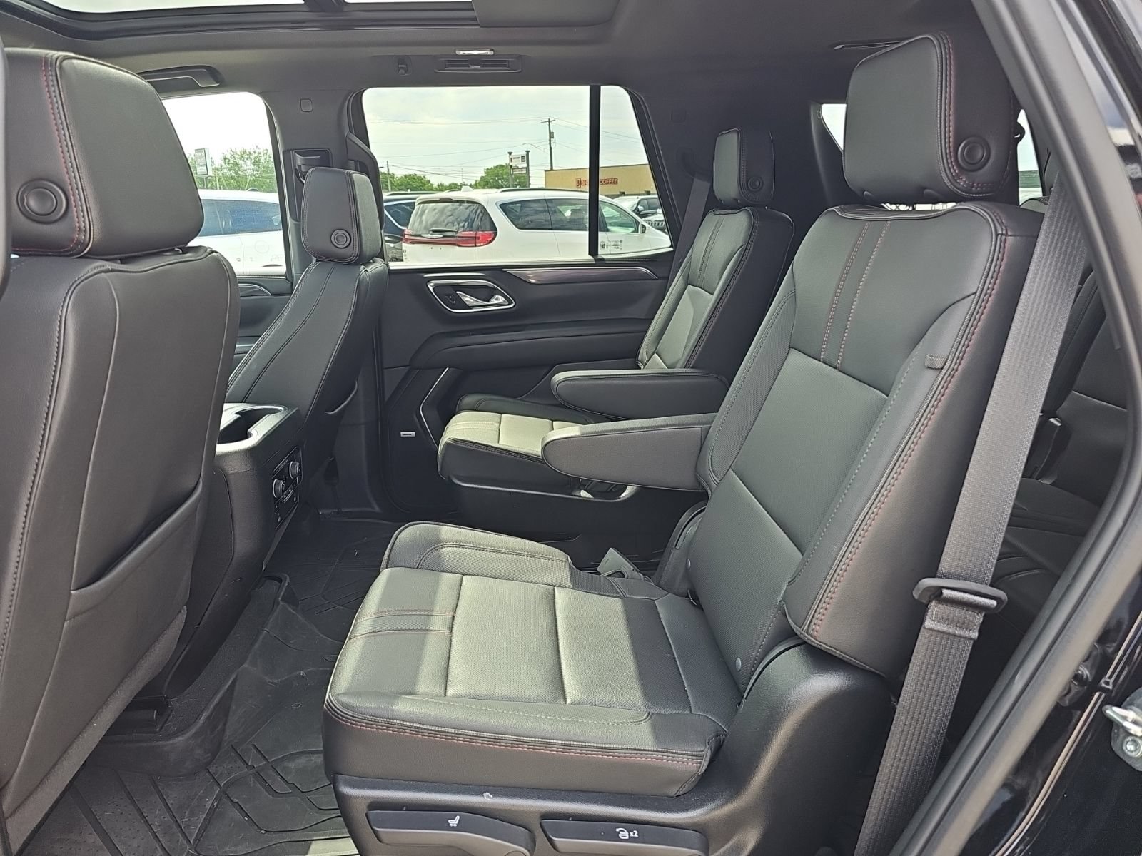 Used 2024 Chevrolet Tahoe RST w/ Luxury Package AWD/4WD image 22