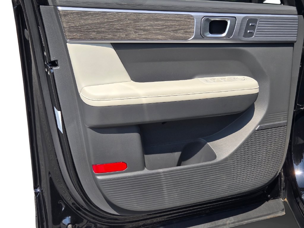 Used 2024 Hyundai Santa Fe Calligraphy FWD image 14