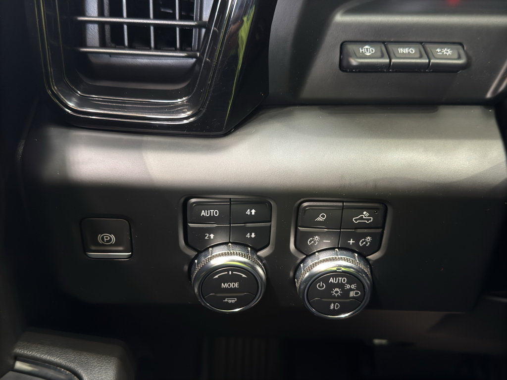 Used 2022 GMC Sierra 1500 AT4 w/ AT4 Premium Package image 38