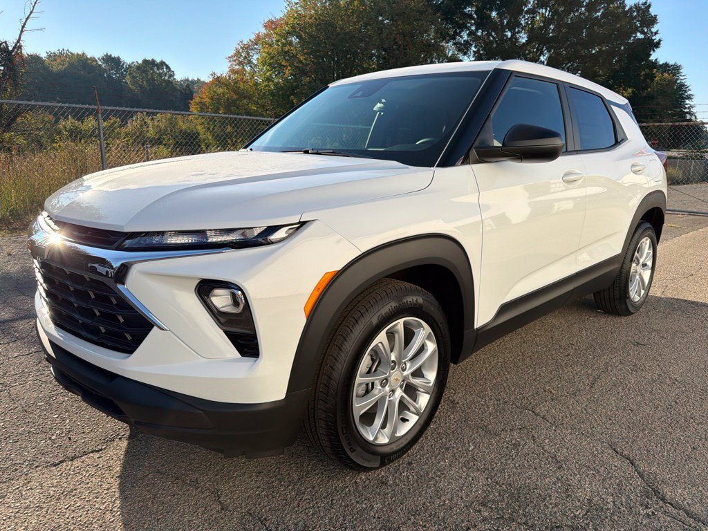 New 2026 Chevrolet TrailBlazer LS w/ LS Convenience Package FWD image 6