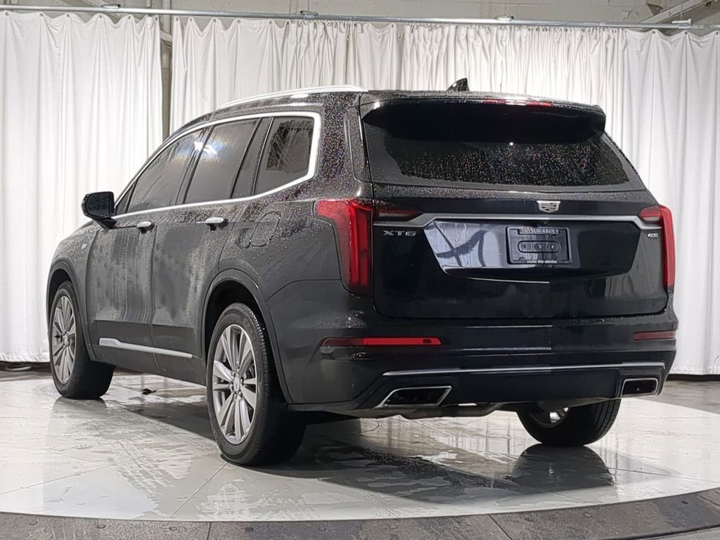 Used 2023 Cadillac XT6 Premium Luxury image 15