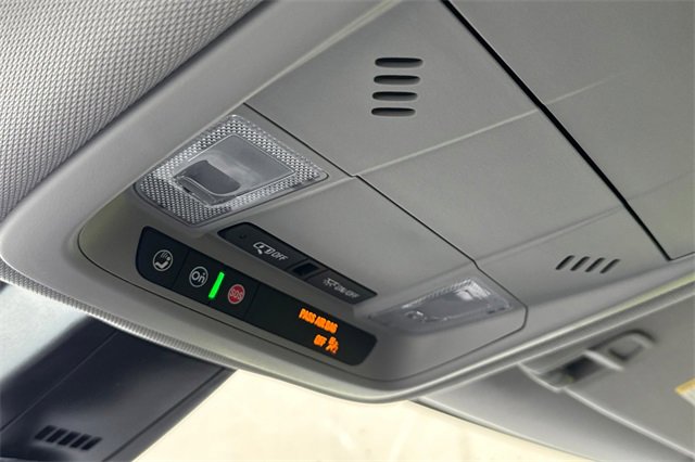 Used 2025 Chevrolet Blazer LT image 24