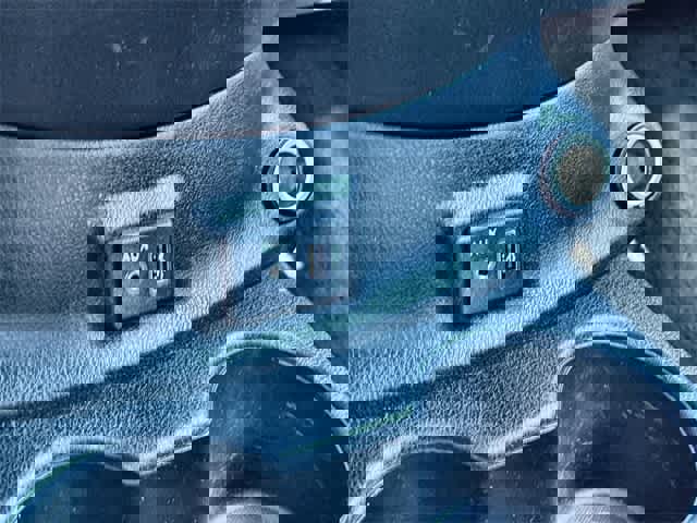 Used 2019 Nissan Versa S Plus image 32