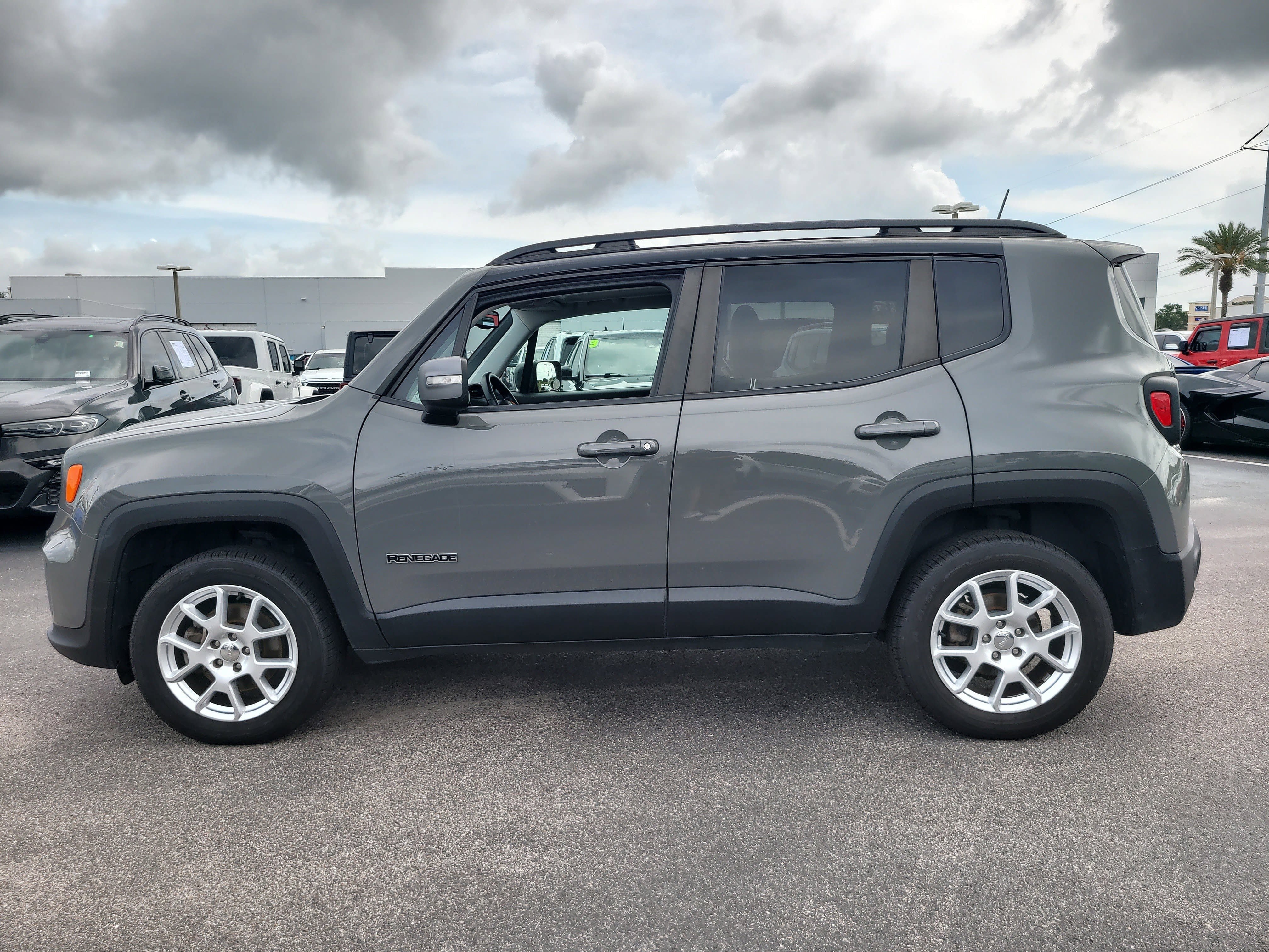 Used 2021 Jeep Renegade Limited w/ Sun & Sound Group AWD/4WD image 7