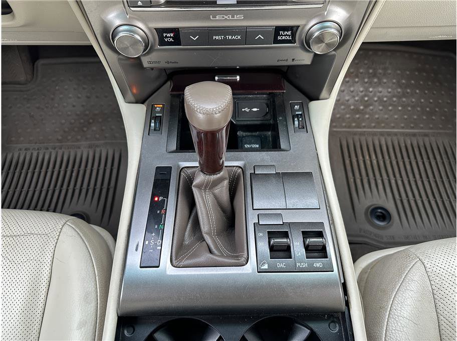 Used 2017 Lexus GX 460 AWD/4WD image 27