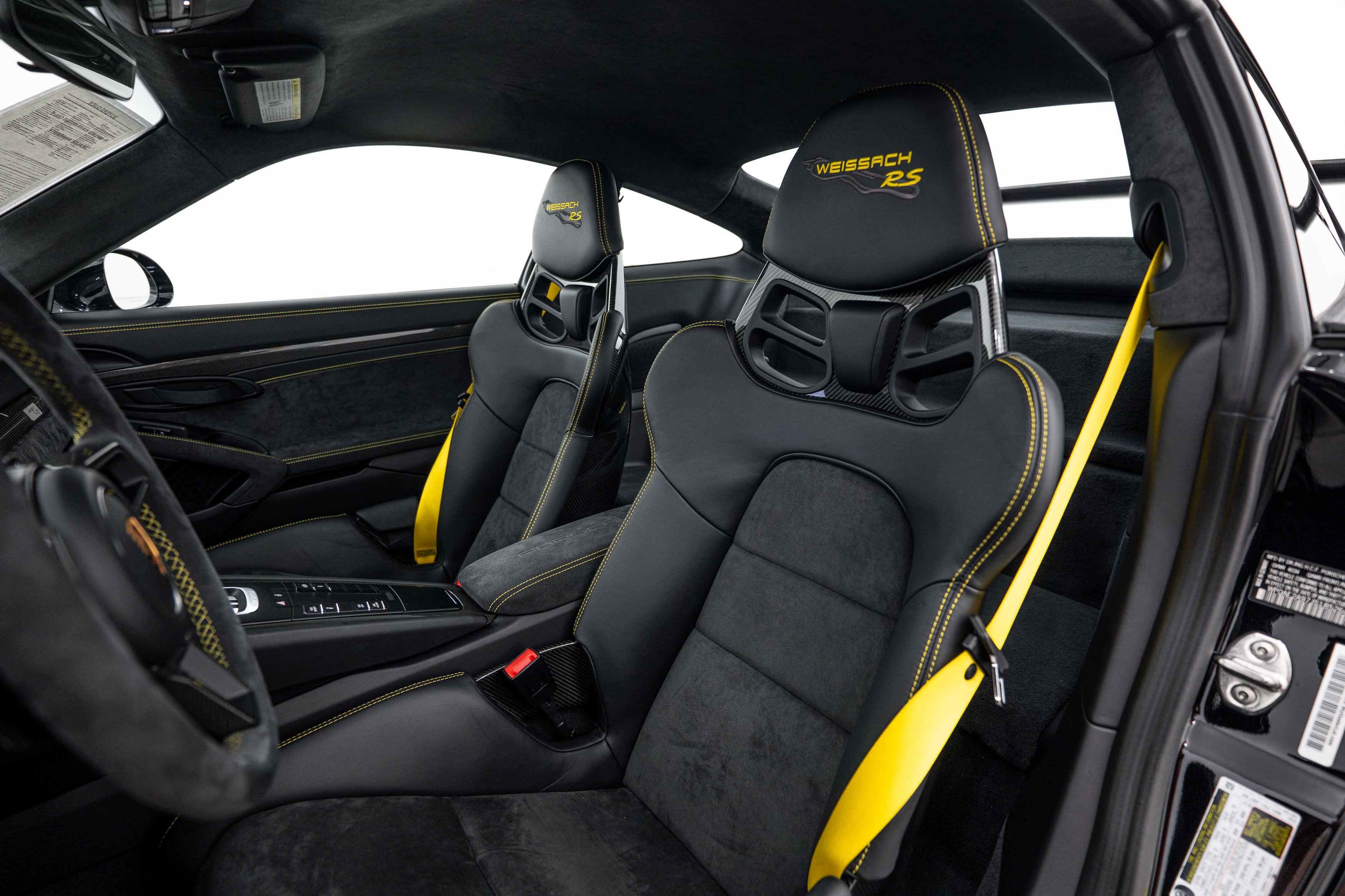 Certified 2018 Porsche 911 GT2 RS RWD image 25