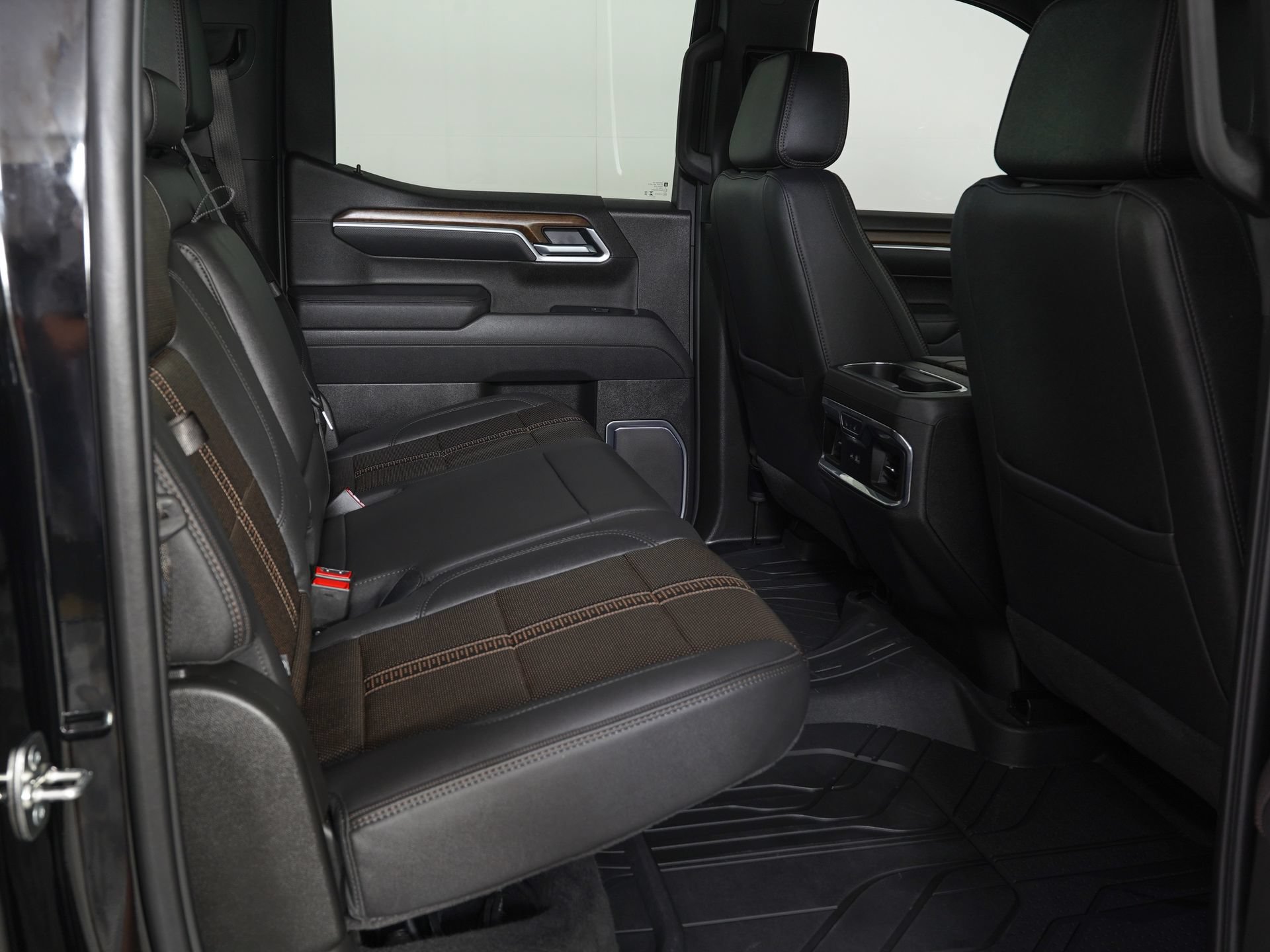 Used 2026 Chevrolet Silverado 1500 High Country w/ High Country Premium Package RWD image 10