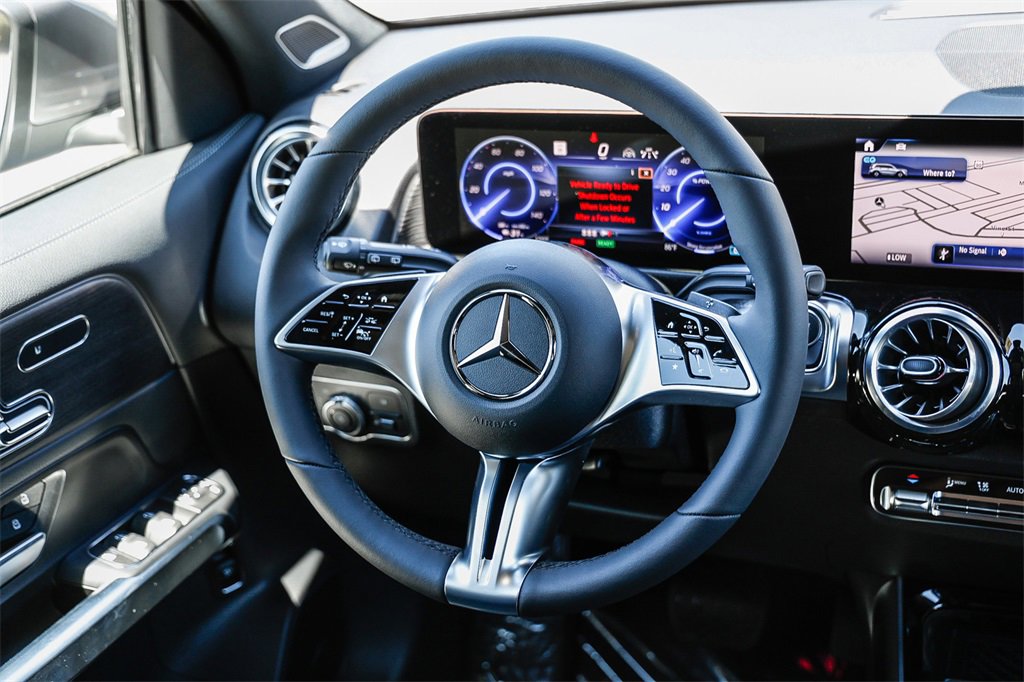 New 2025 Mercedes-Benz EQB 300 300 image 13