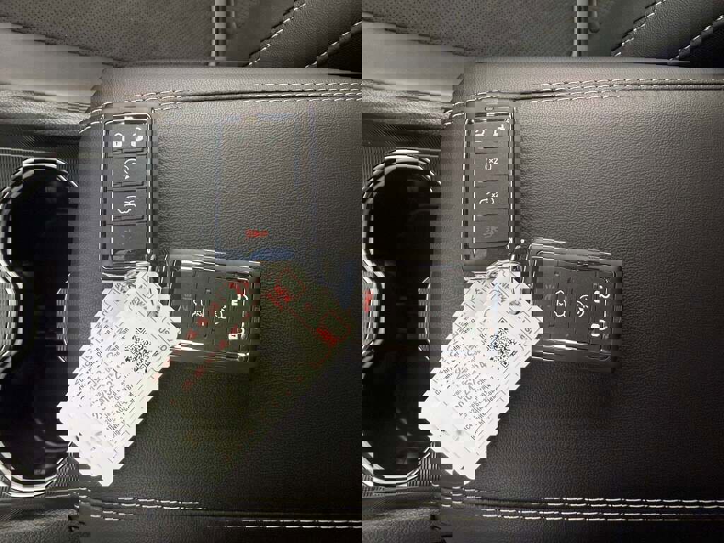 New 2025 Jeep Grand Cherokee Altitude image 27