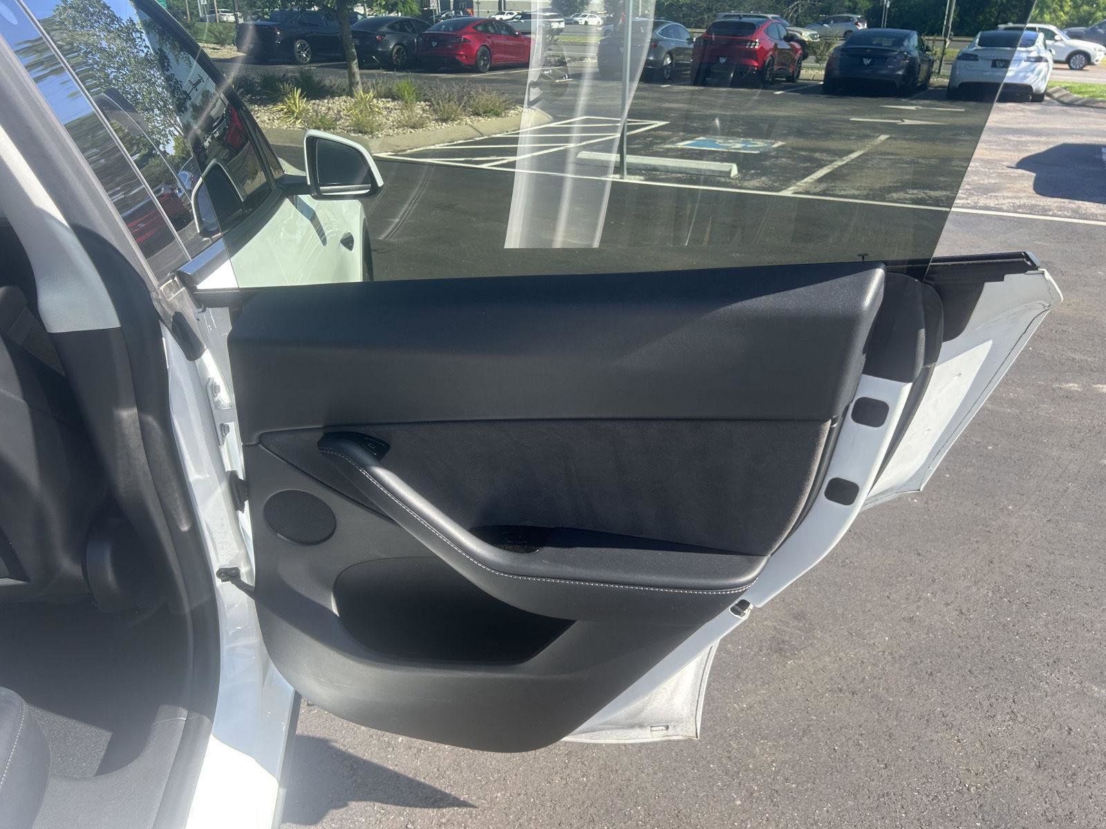 Used 2020 Tesla Model Y Long Range AWD/4WD image 12