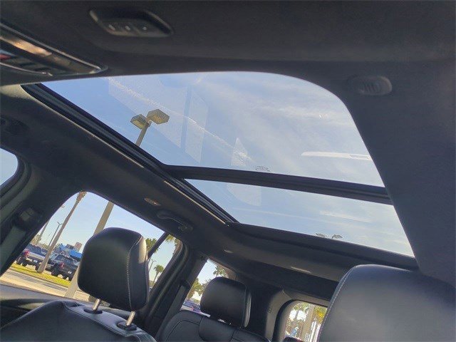 Used 2024 Jeep Grand Cherokee Limited image 20