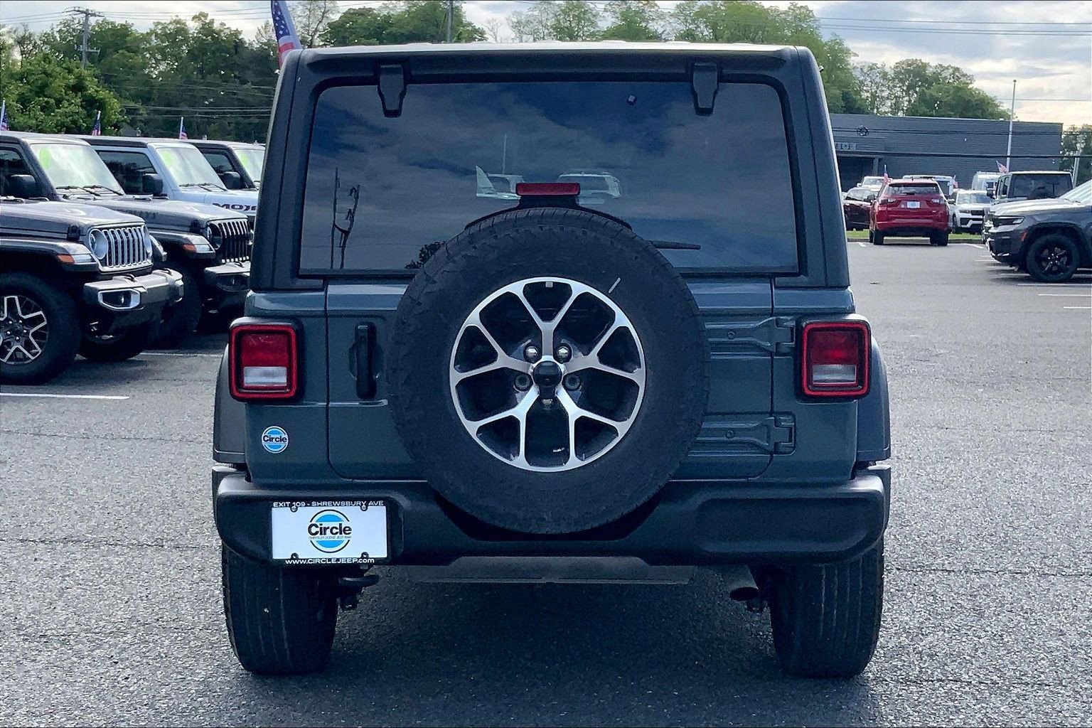 Certified 2025 Jeep Wrangler Unlimited Sport AWD/4WD image 4