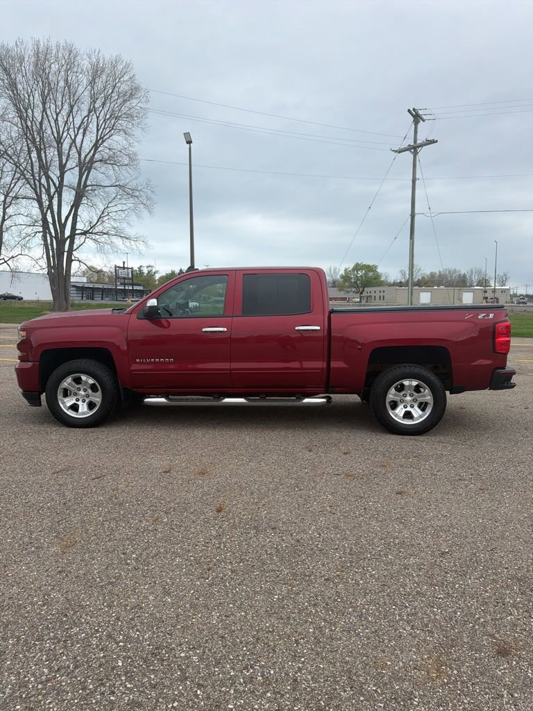 Used 2018 Chevrolet Silverado 1500 LT w/ All Star Edition AWD/4WD image 8