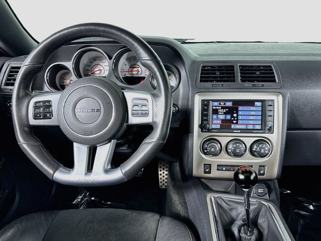 Used 2014 Dodge Challenger SRT8 w/ Harman/Kardon Audio Group RWD image 16