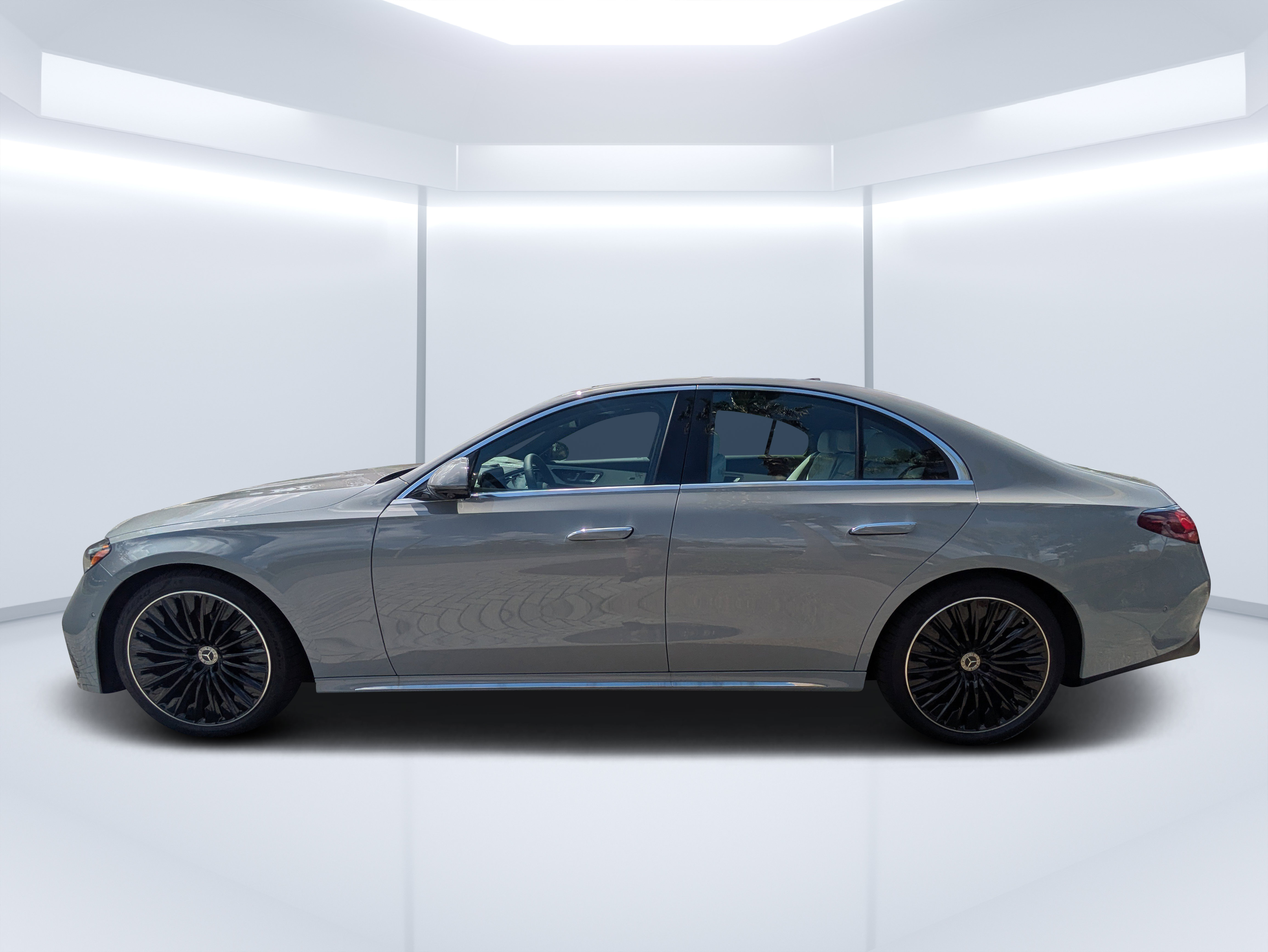 New 2027 Mercedes-Benz E 450 4MATIC Sedan image 6