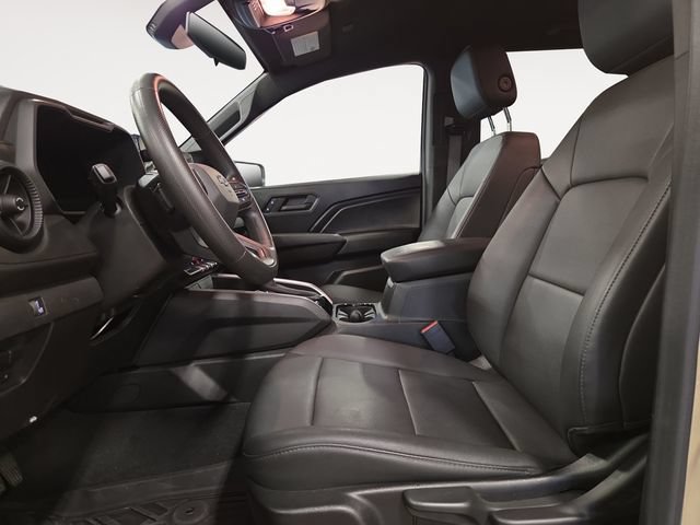 Used 2024 Chevrolet Colorado Trail Boss w/ Advanced Trailering Package AWD/4WD image 11