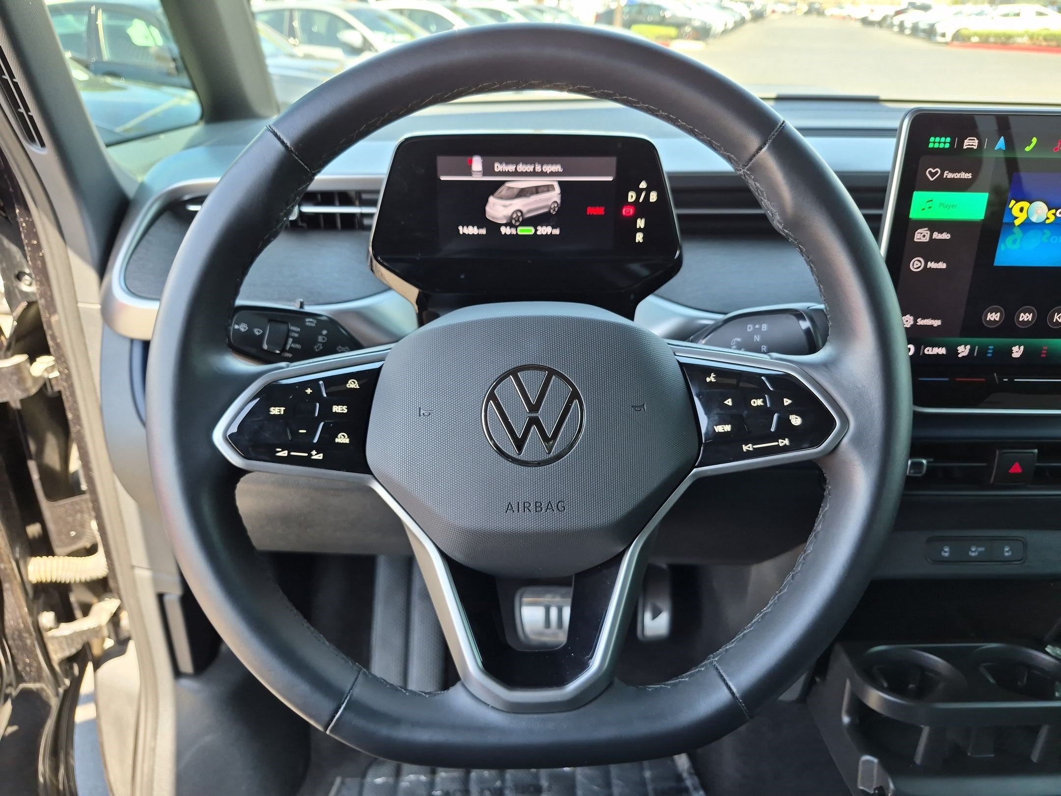 Used 2025 Volkswagen ID. Buzz Pro S RWD image 18