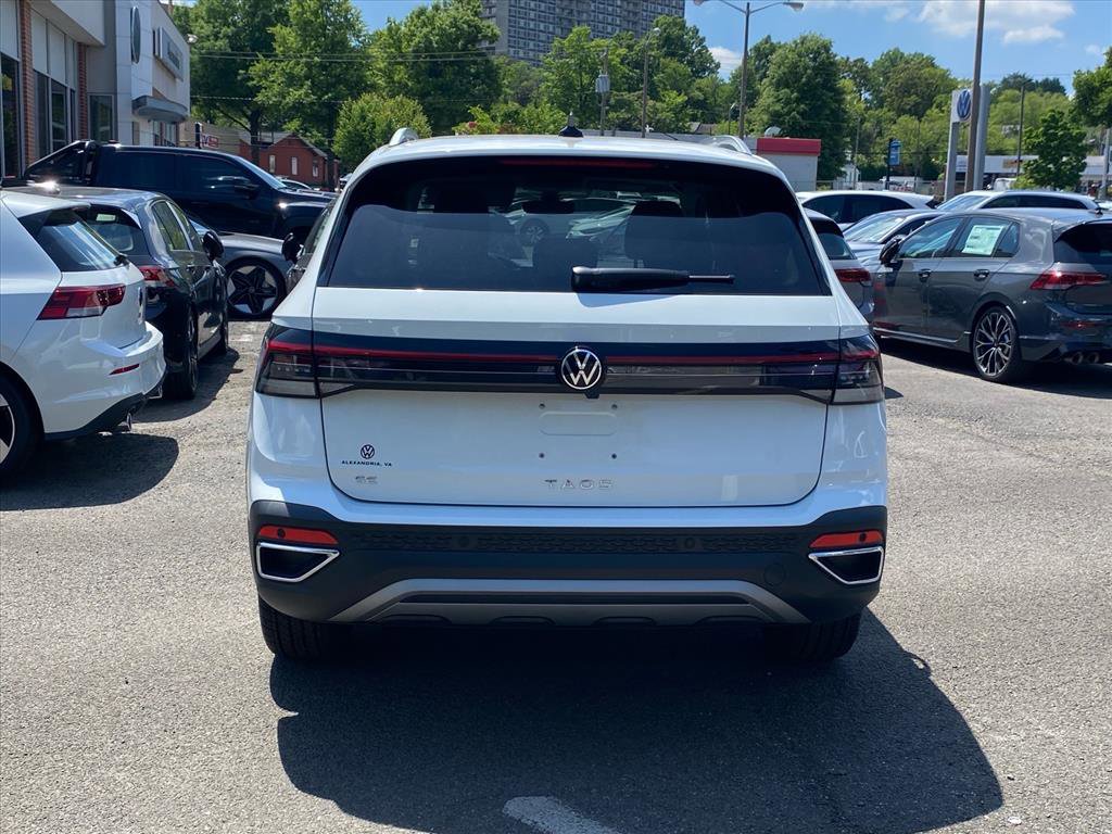 New 2026 Volkswagen Taos SE FWD image 3