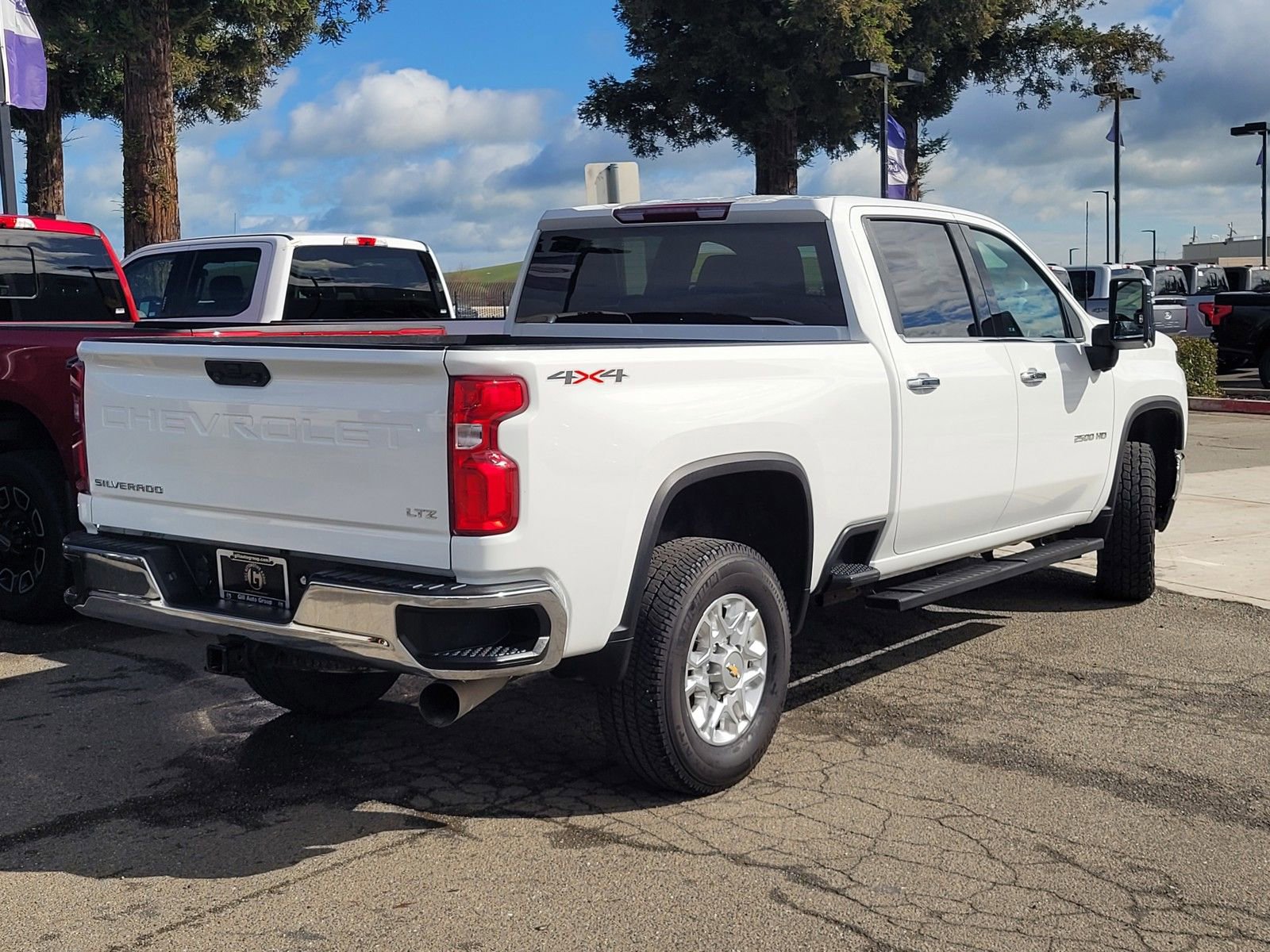 Used 2023 Chevrolet Silverado 2500 LTZ image 4