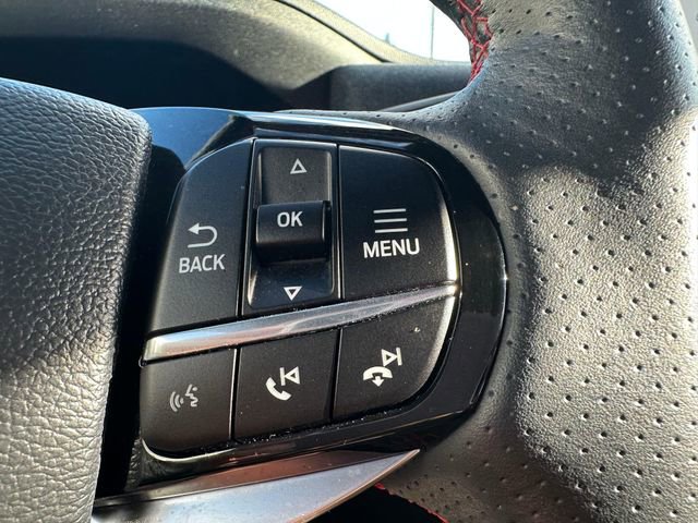 Used 2025 Ford Explorer ST-Line w/ ST-Line Street Pack image 18