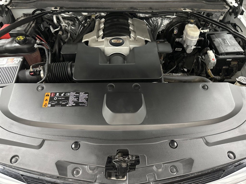 Used 2018 Cadillac Escalade Luxury image 42