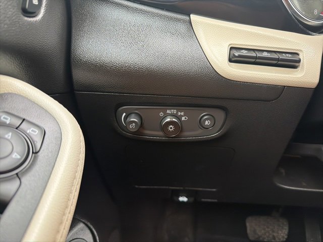 Certified 2021 Buick Encore GX Essence w/ Advanced Technology Package image 24