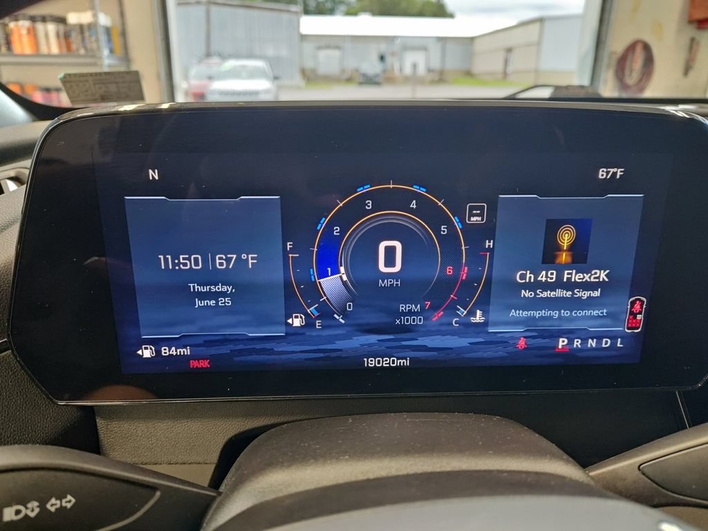 Used 2024 Chevrolet Traverse LS FWD image 18