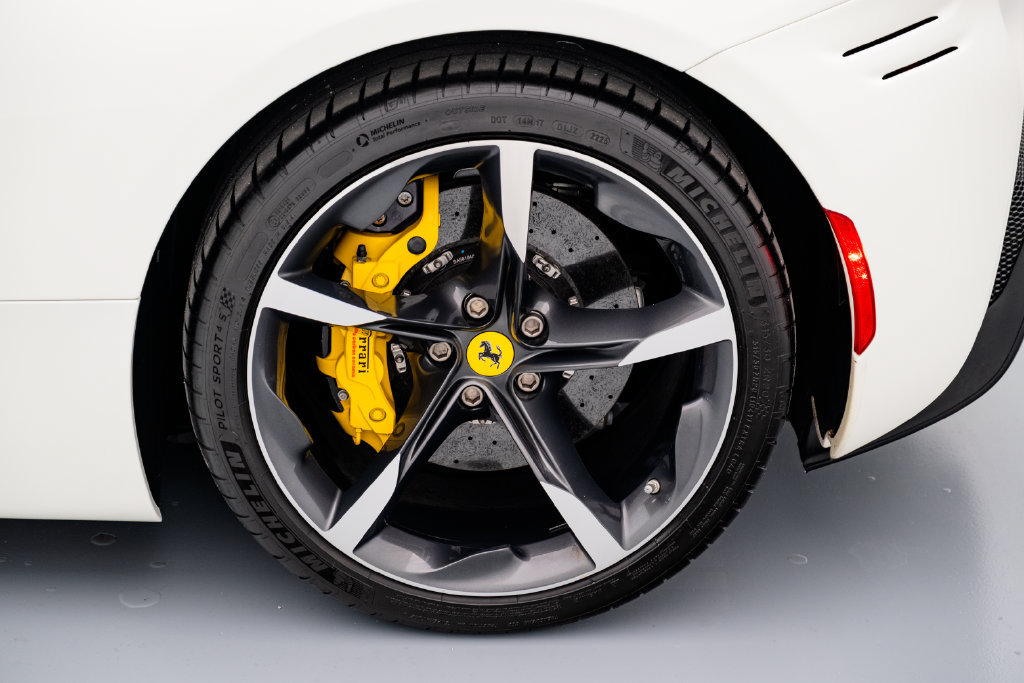Used 2021 Ferrari SF90 Stradale AWD/4WD image 7