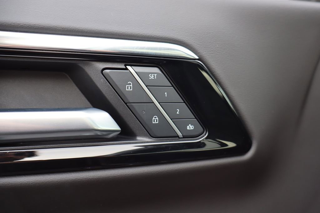 Used 2025 Chevrolet Suburban Z71 w/ Z71 Off-Road Package image 13