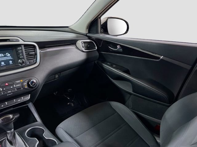 Used 2017 Kia Sorento LX w/ LX Convenience Package image 23