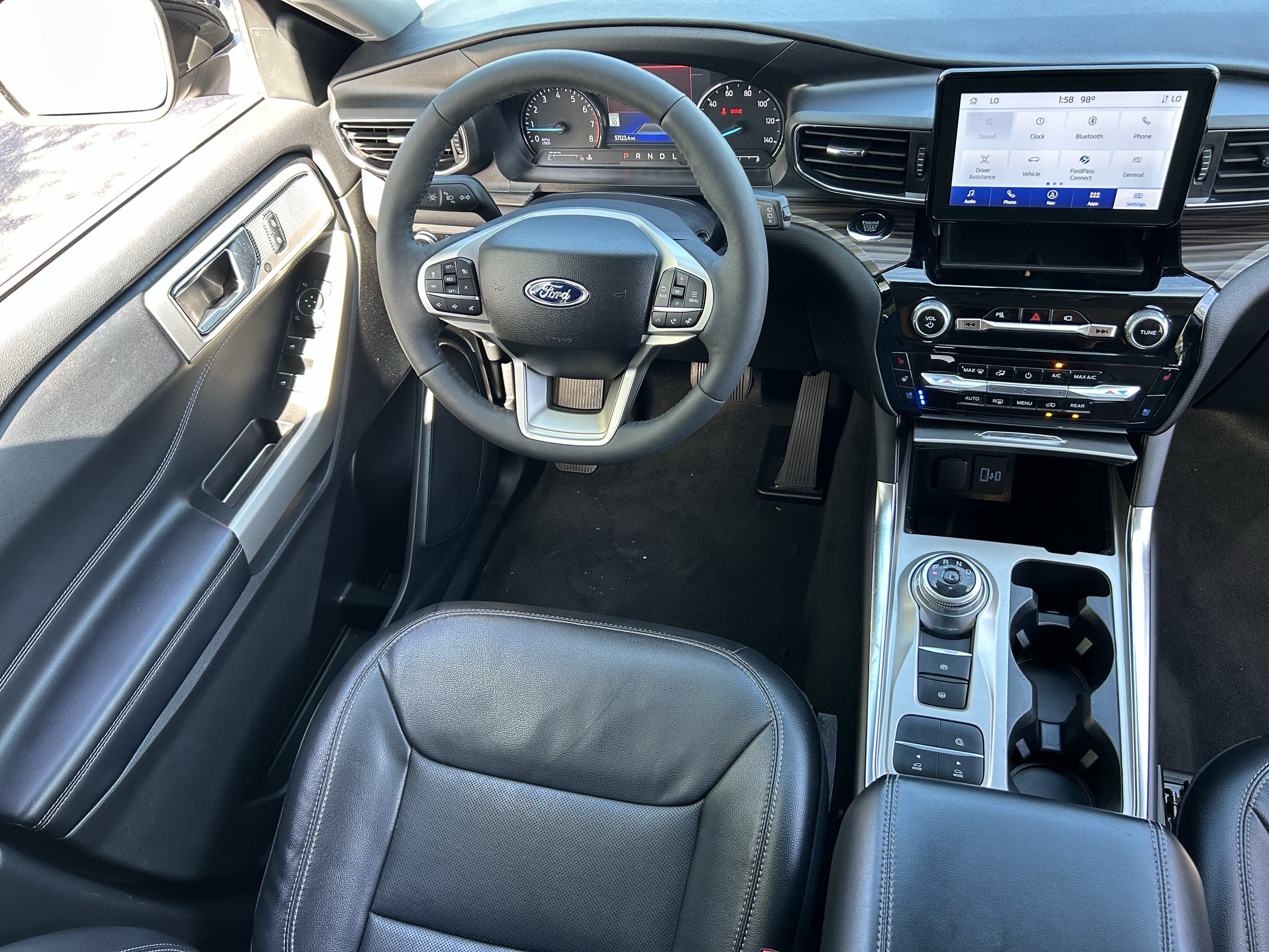 Used 2022 Ford Explorer Limited RWD image 12