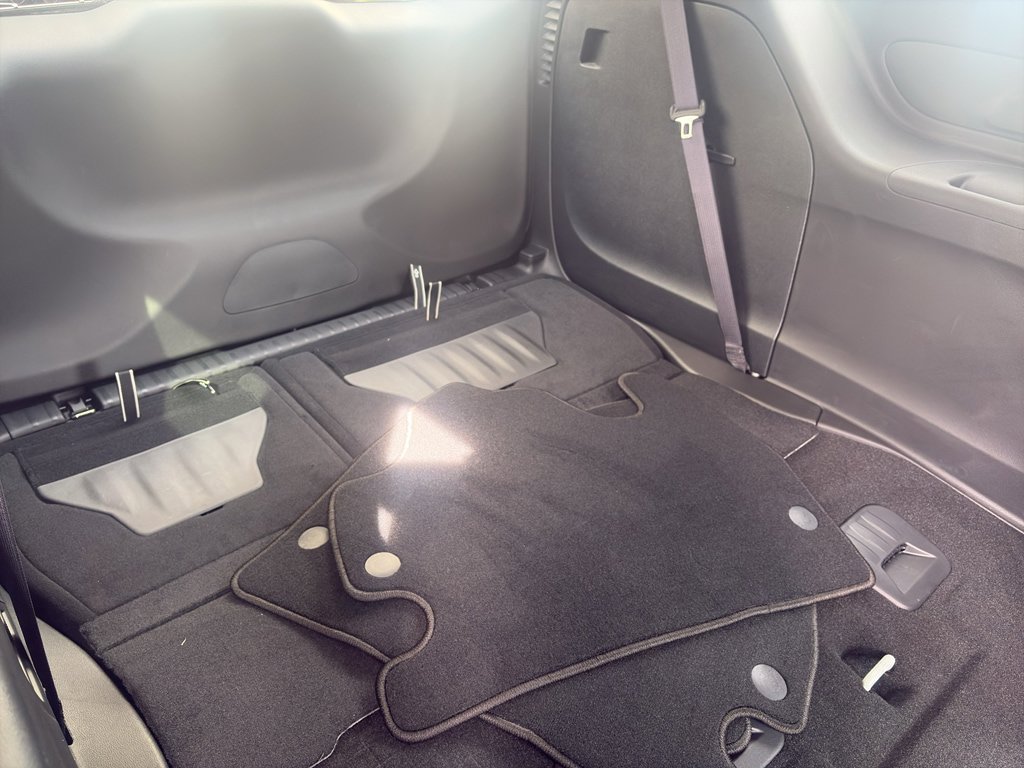 New 2026 Chrysler Pacifica Select w/ S Appearance Package image 20
