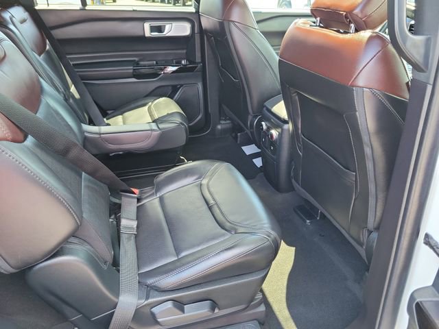 Certified 2023 Ford Explorer Platinum w/ Technology Package AWD/4WD image 20