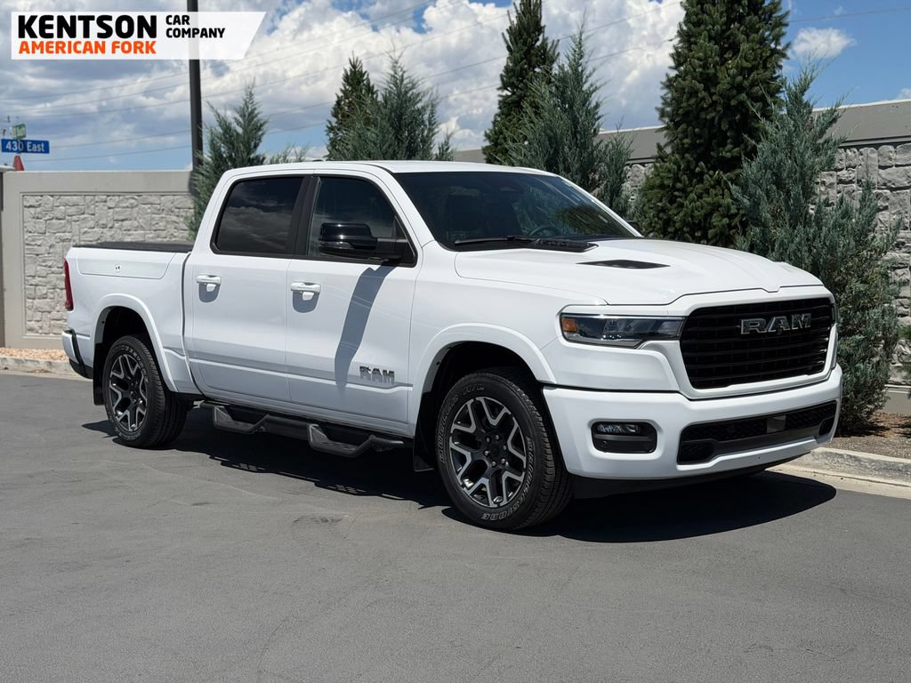 Used 2025 RAM 1500 Laramie w/ Sport Appearance Package AWD/4WD image 10