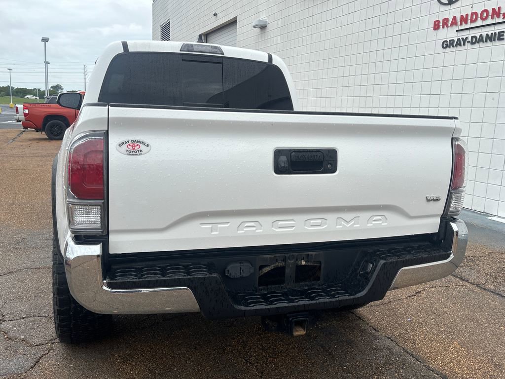 Used 2021 Toyota Tacoma TRD Off-Road AWD/4WD image 29