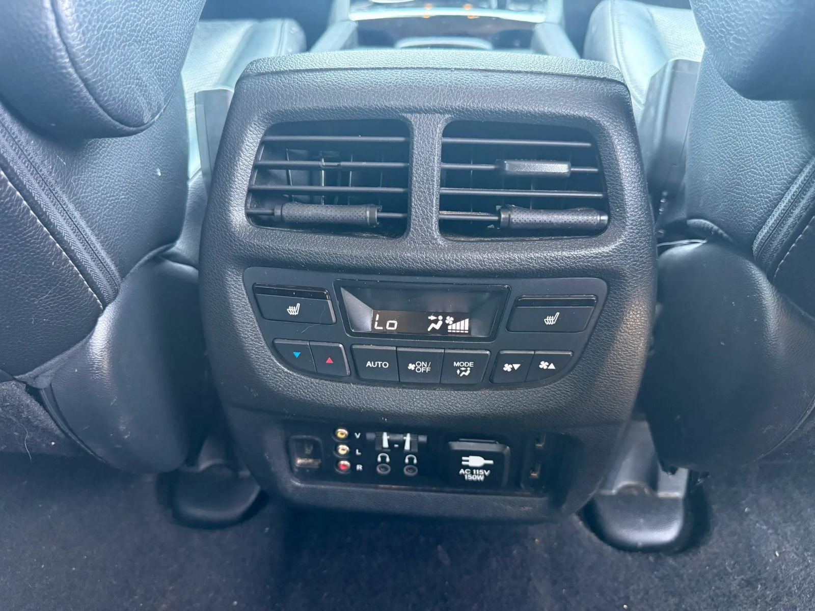 Used 2016 Honda Pilot Elite image 23