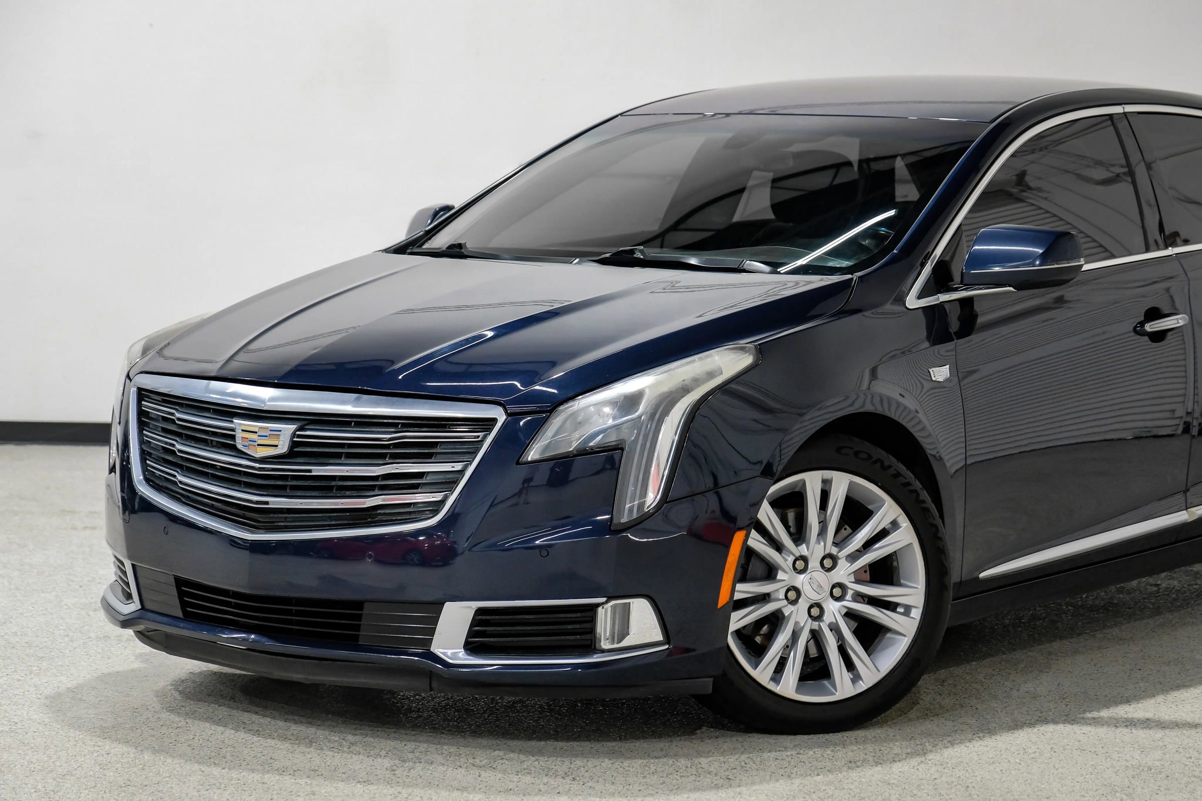 Used 2019 Cadillac XTS Luxury image 10