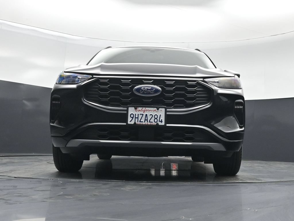 Certified 2023 Ford Escape ST-Line w/ Tech Pack #1 FWD image 43