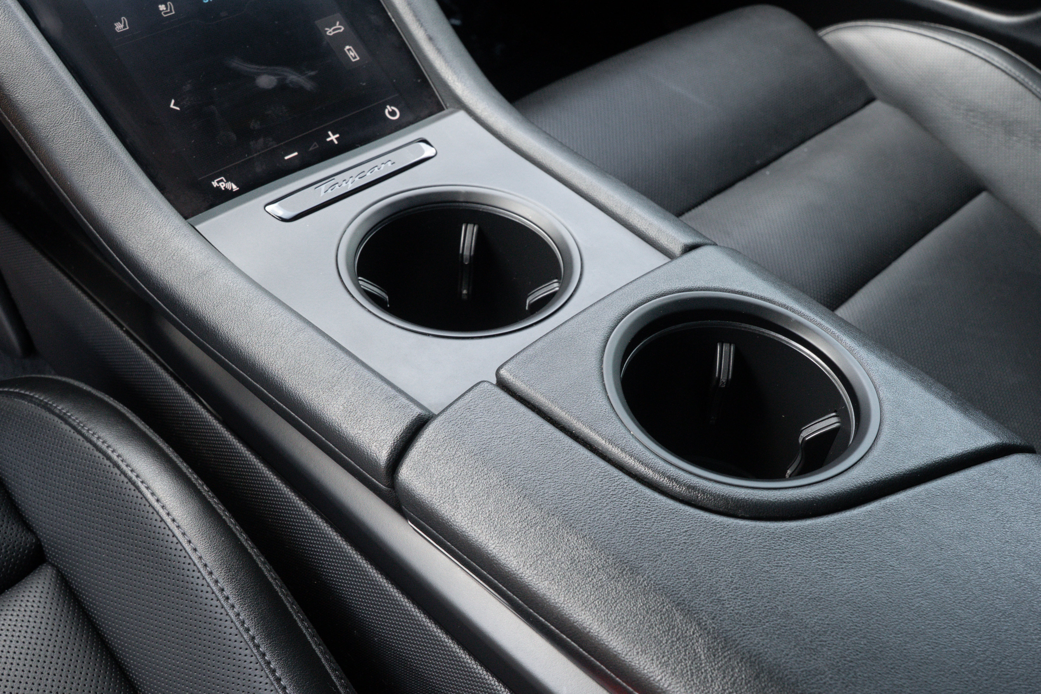 Used 2021 Porsche Taycan 4S image 18