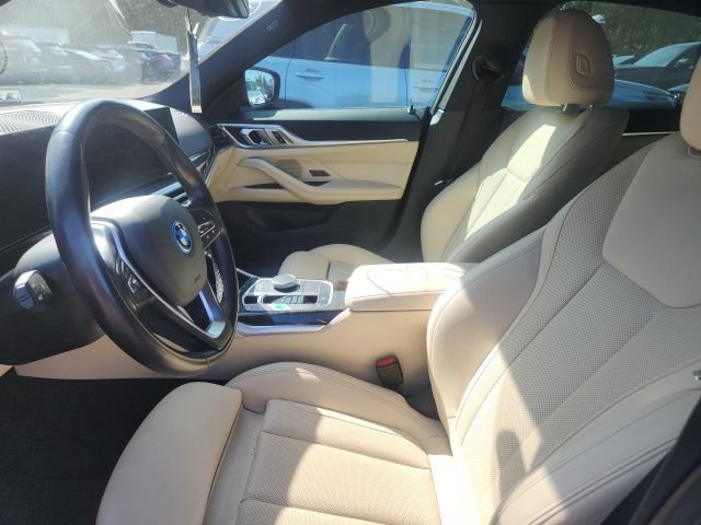 Used 2023 BMW i4 eDrive35 RWD image 9