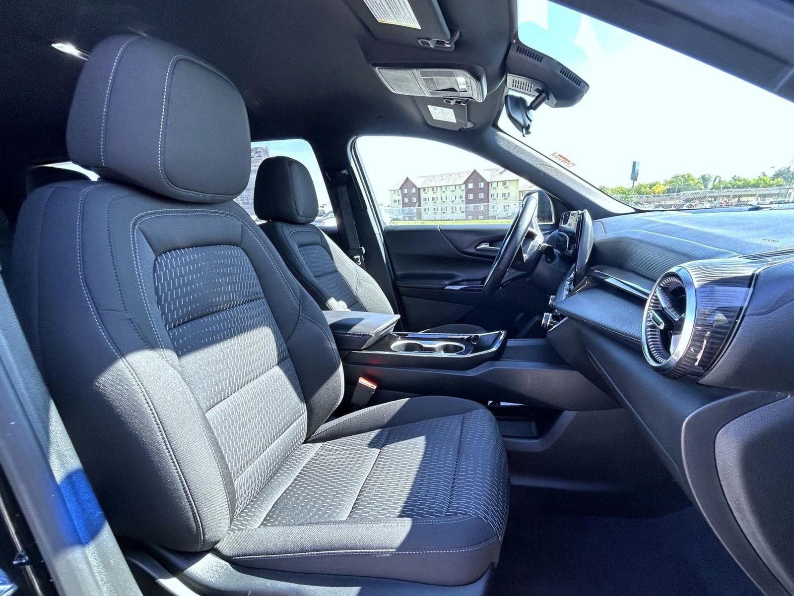 Certified 2025 Chevrolet Equinox LT AWD/4WD image 15