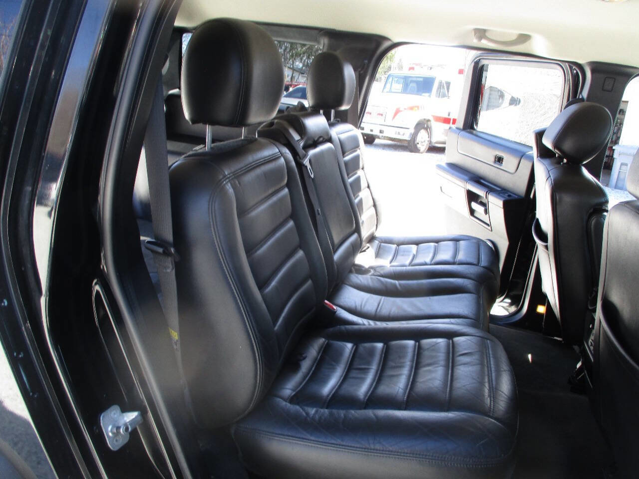 Used 2006 HUMMER H2 image 25