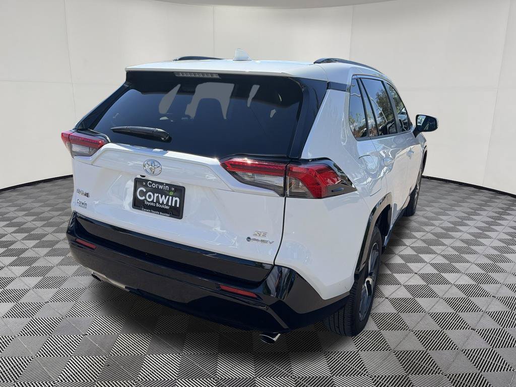 Used 2025 Toyota RAV4 SE AWD/4WD image 8