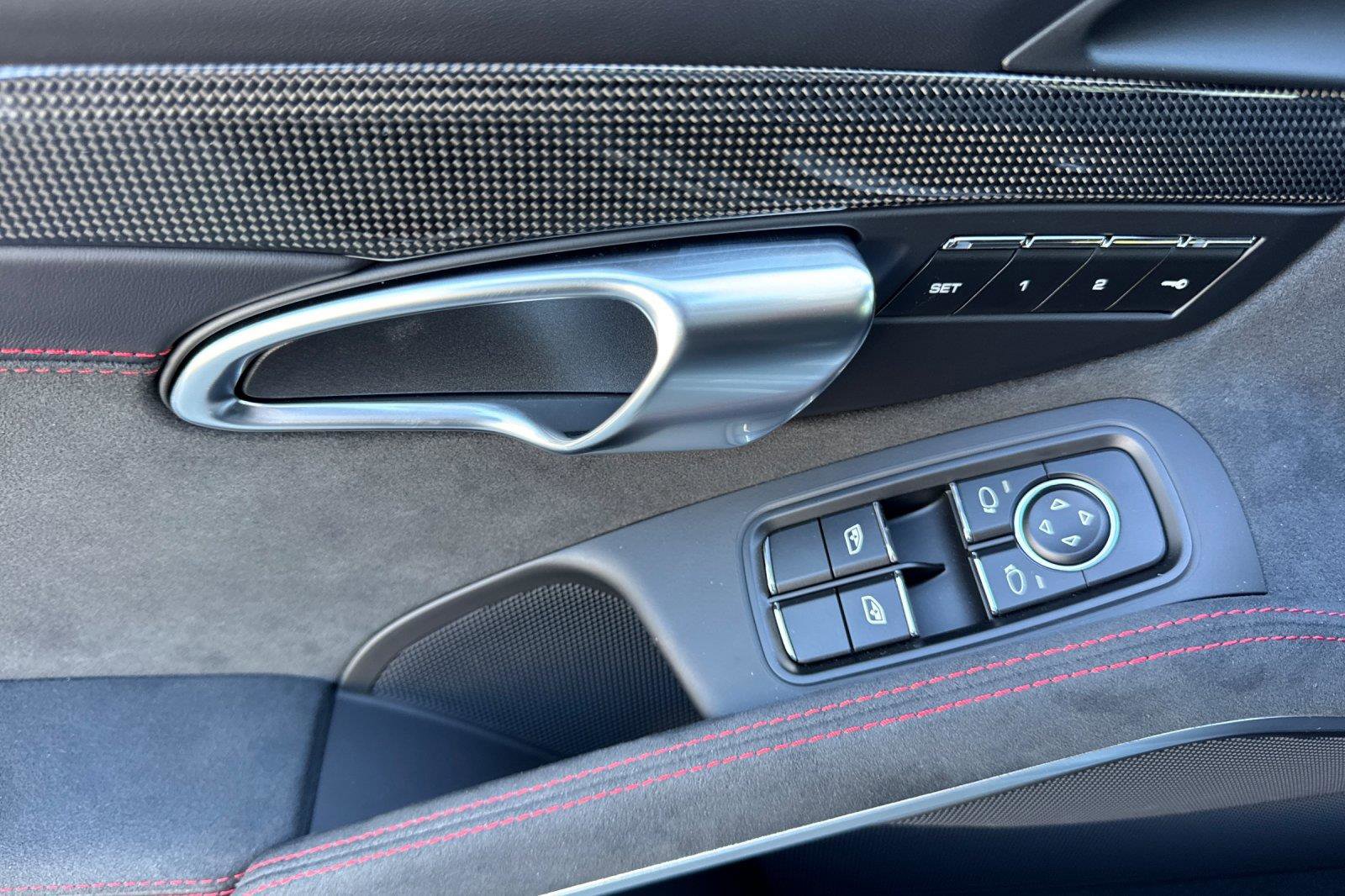 Used 2025 Porsche 718 Cayman GTS image 10