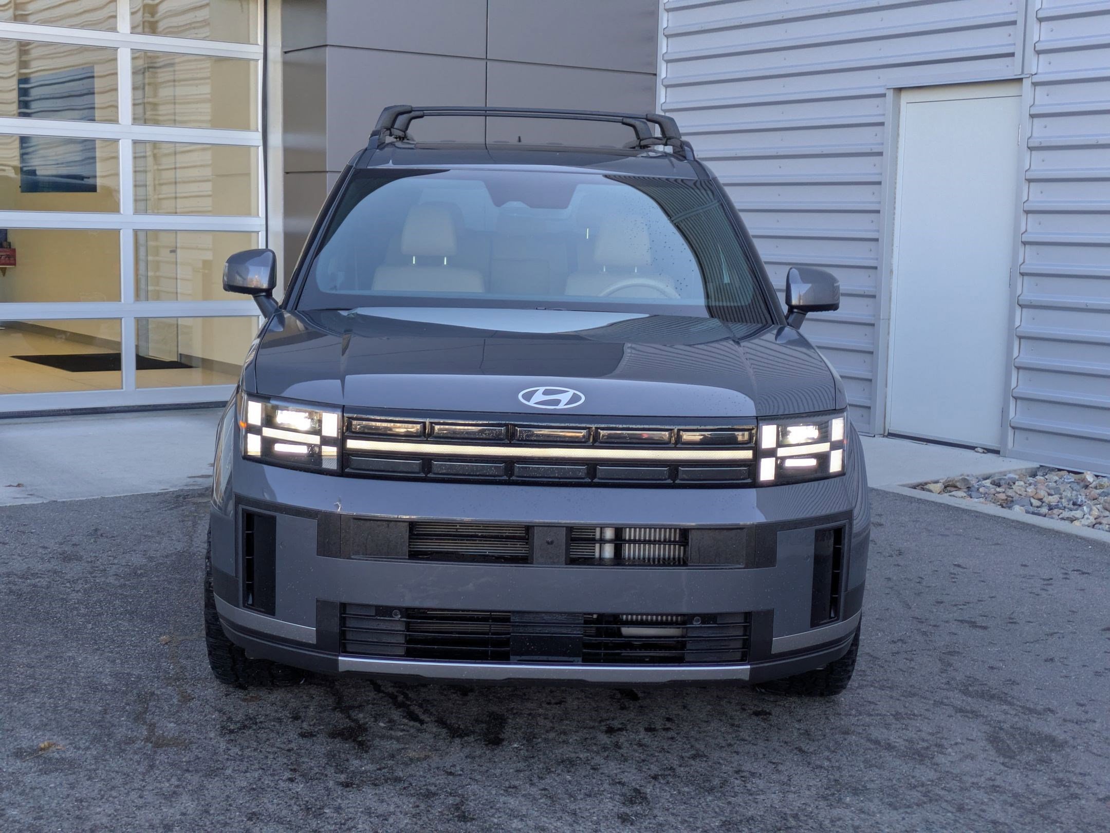 Used 2024 Hyundai Santa Fe Limited image 8