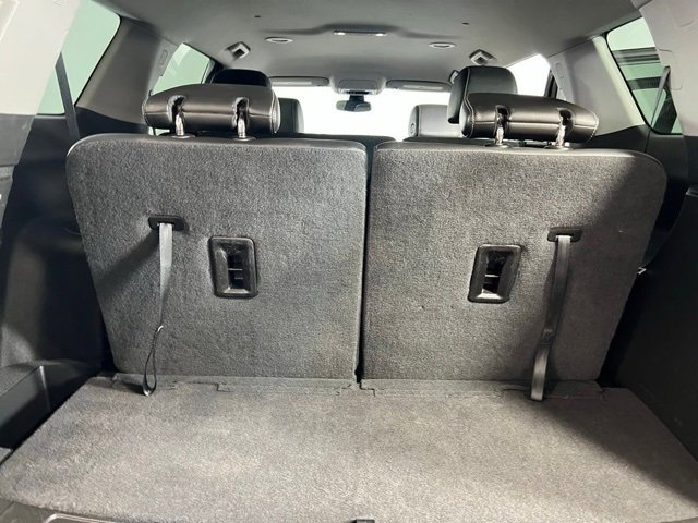 Used 2023 GMC Acadia SLT image 36